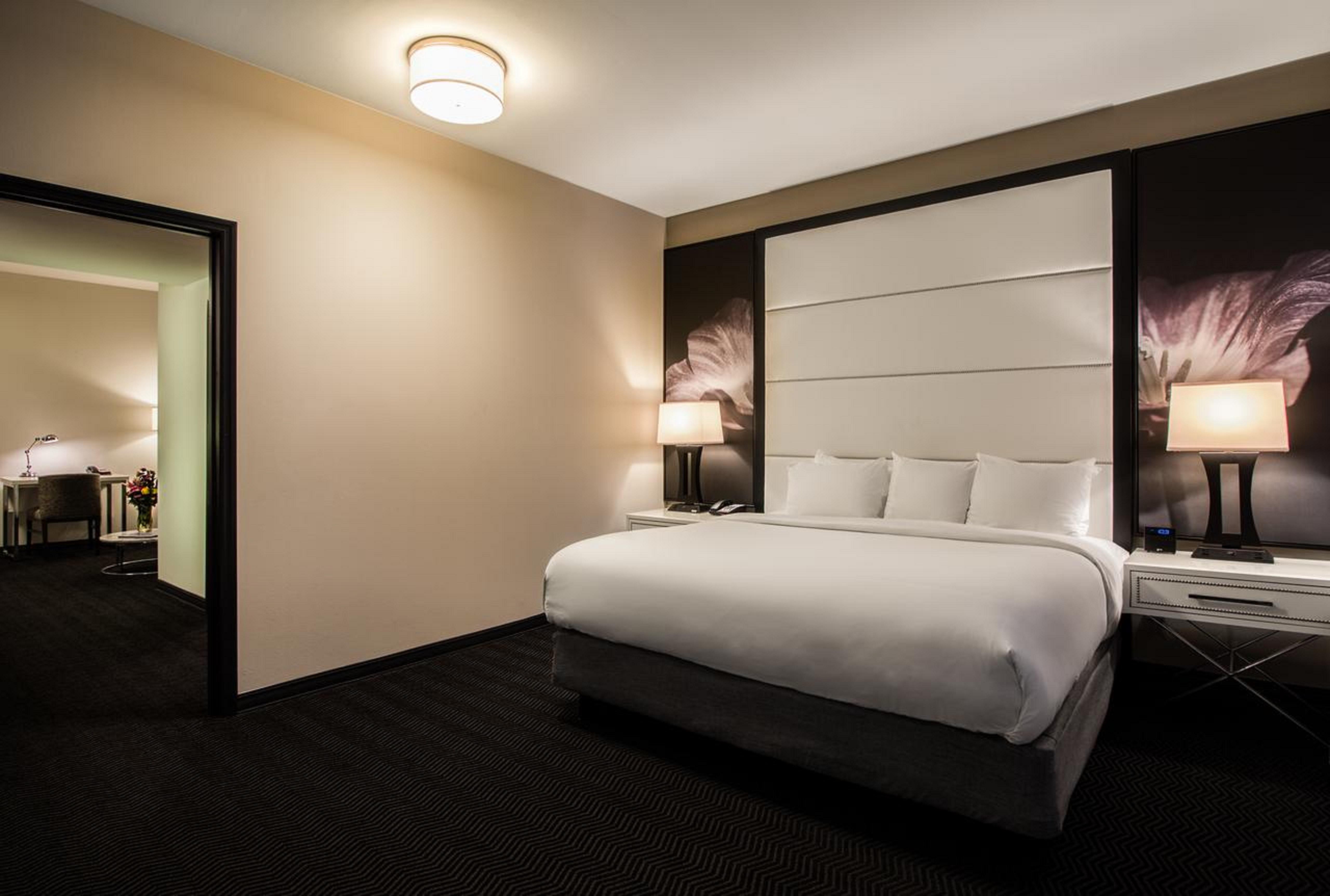 Tryp By Wyndham Savannah Extérieur photo