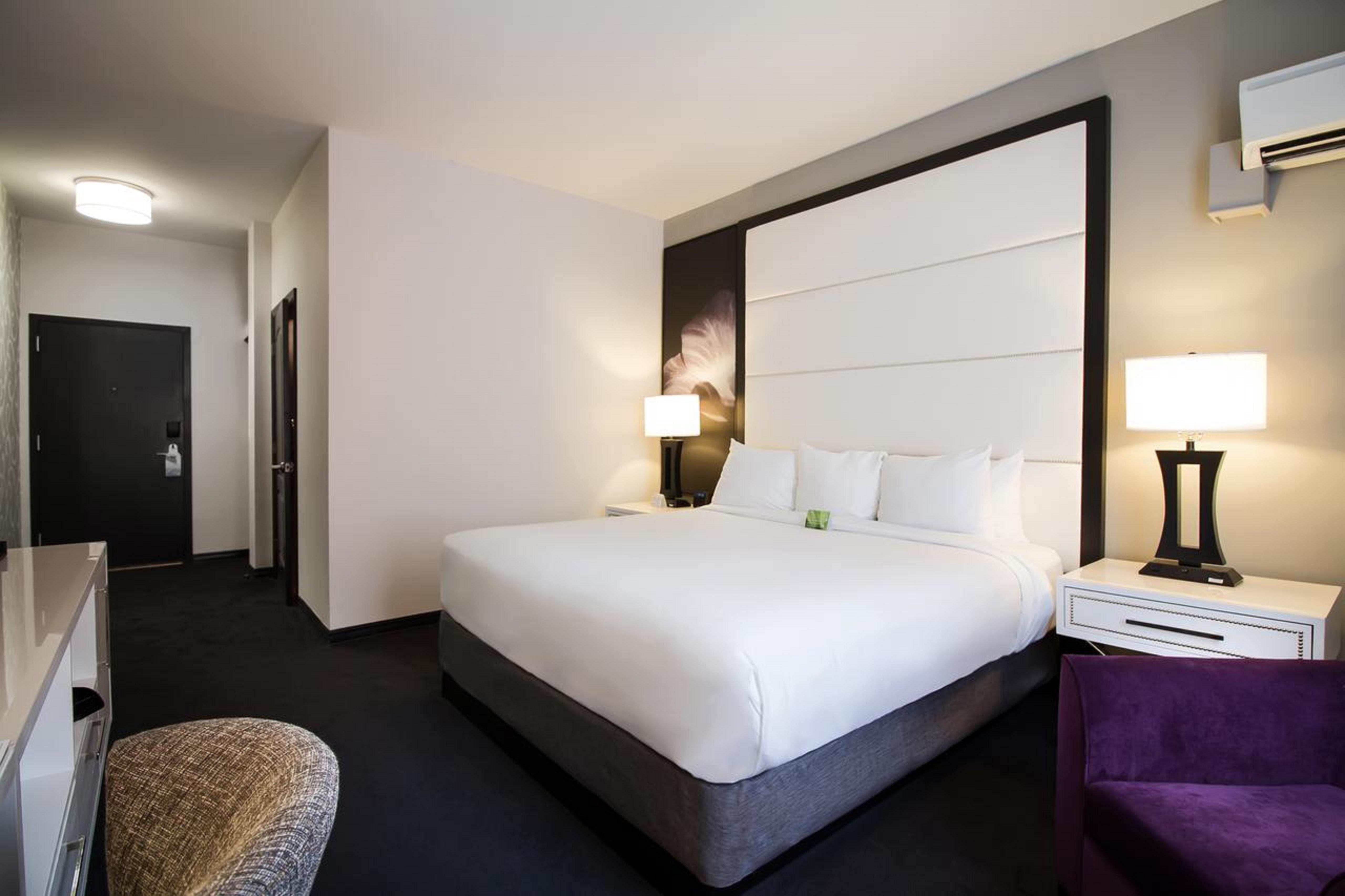 Tryp By Wyndham Savannah Extérieur photo