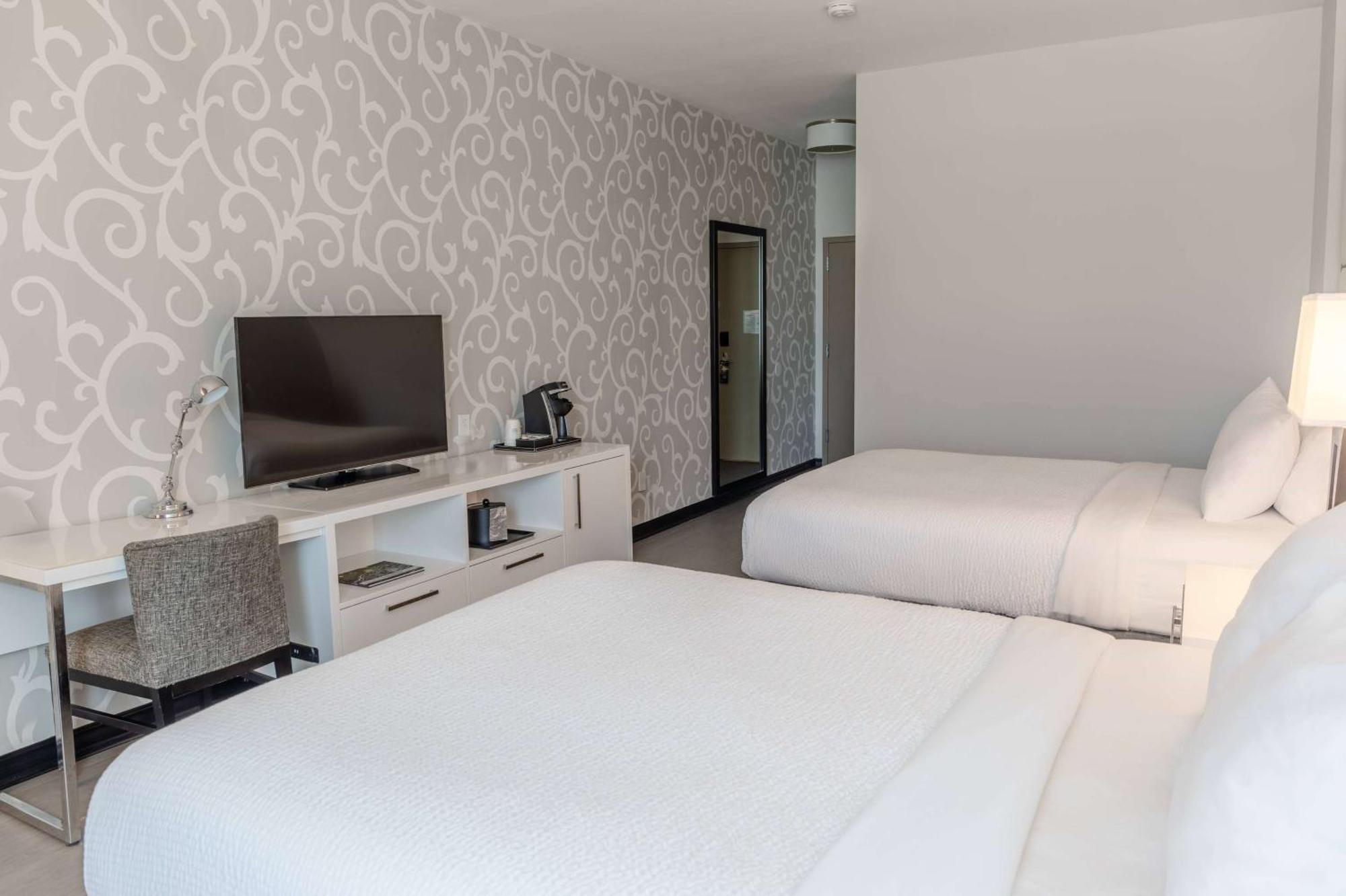 Tryp By Wyndham Savannah Extérieur photo