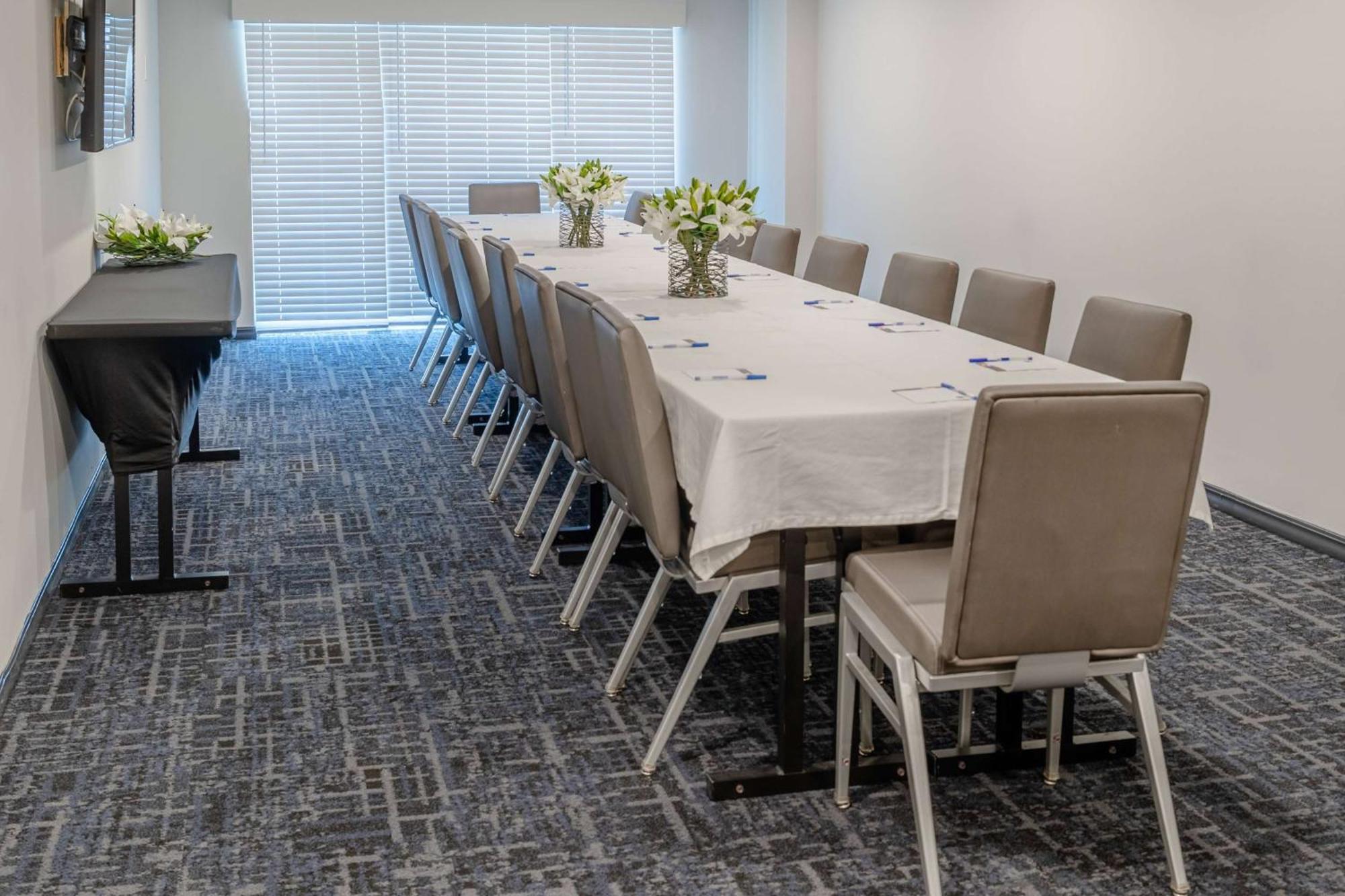 Tryp By Wyndham Savannah Extérieur photo