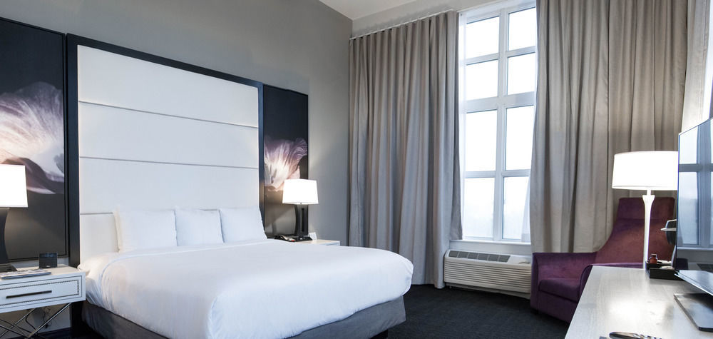 Tryp By Wyndham Savannah Extérieur photo
