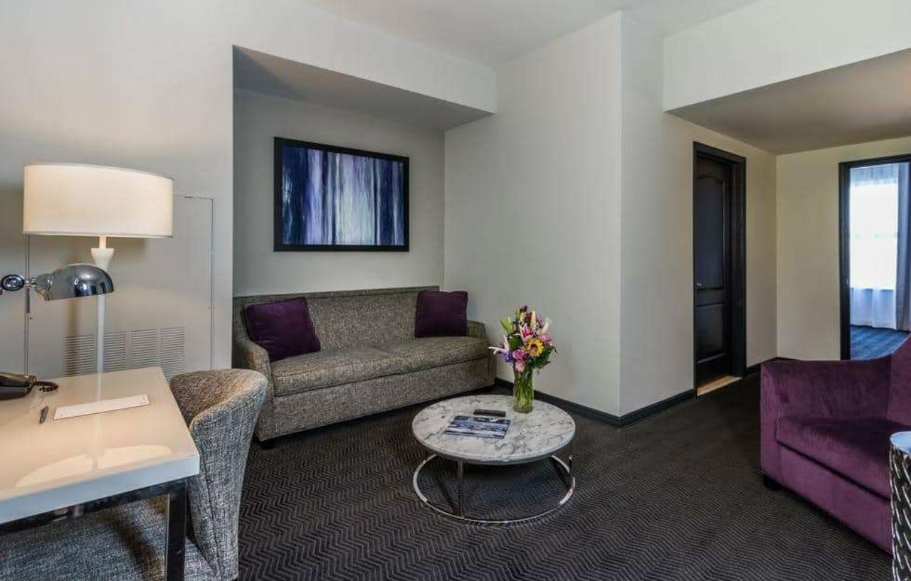 Tryp By Wyndham Savannah Extérieur photo